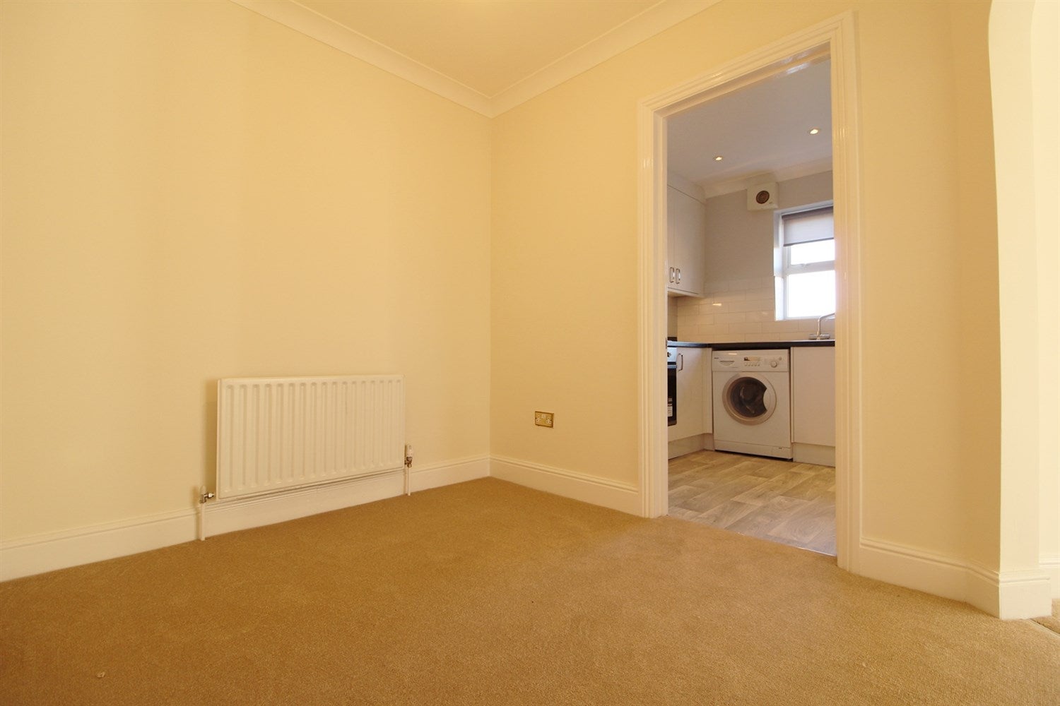 Flat Abbotsmead Place in Reading