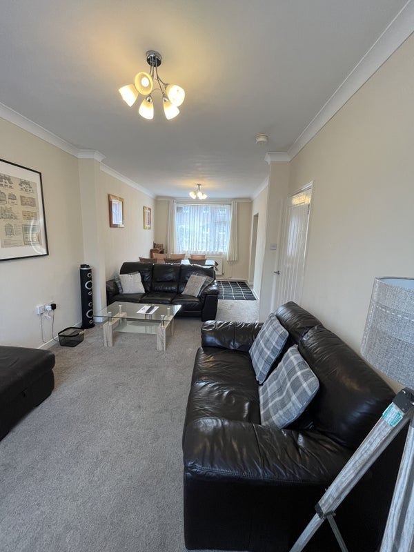 Room Bedwas Road in Caerphilly
