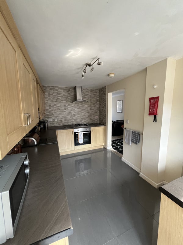 Room Bedwas Road in Caerphilly