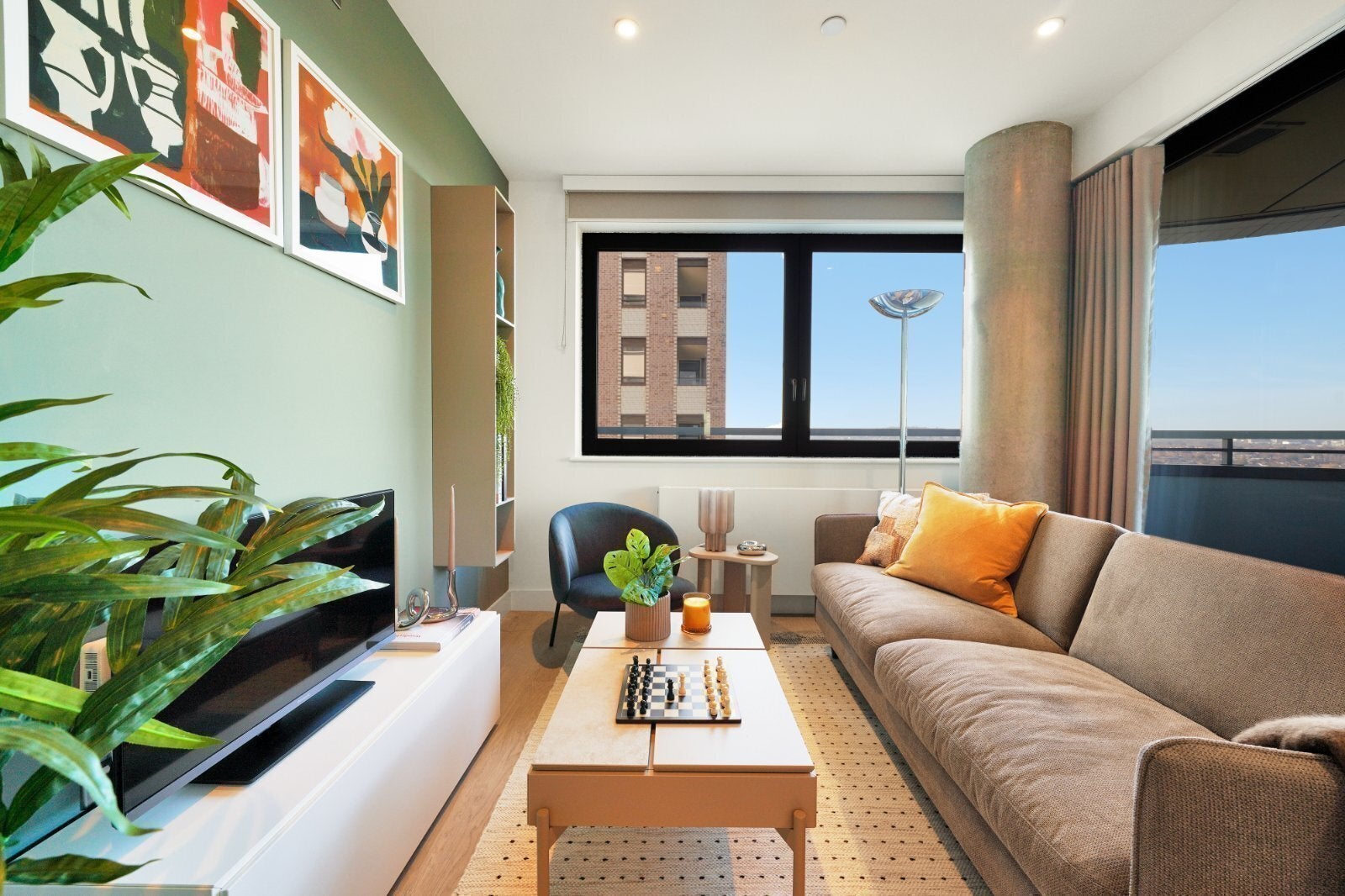 Flat Park Lane in Greater London