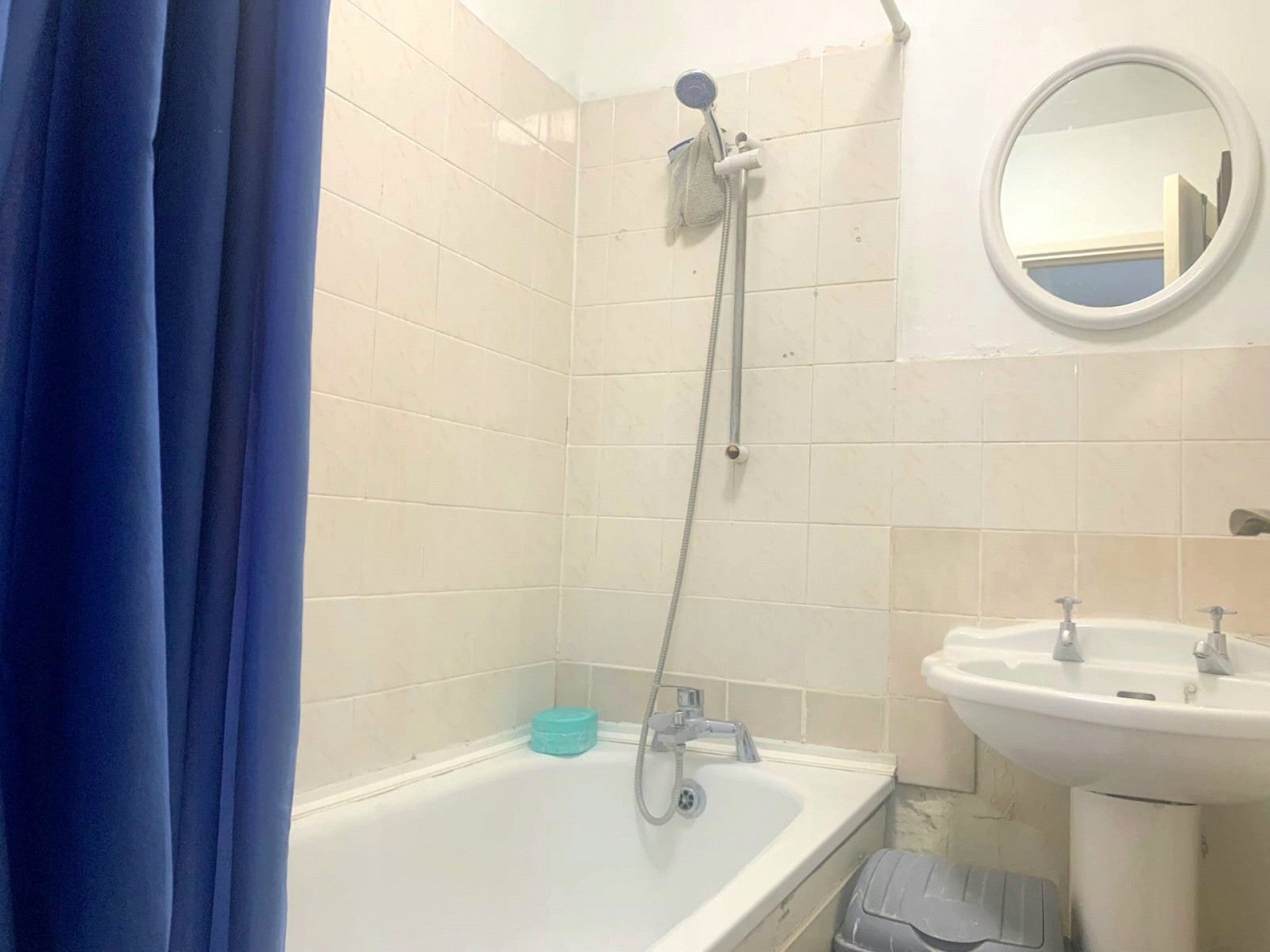 Room Hedgers Grove in London