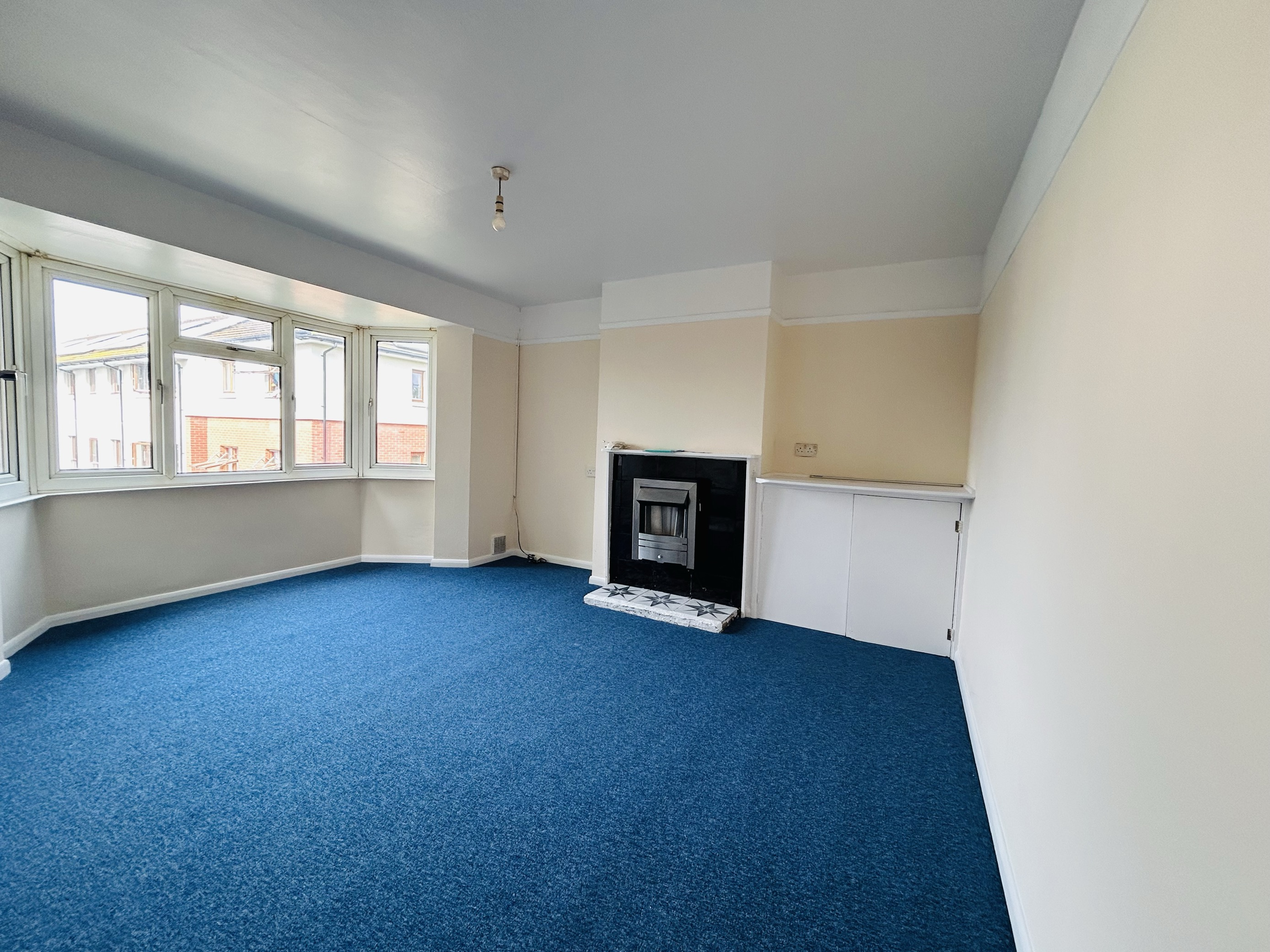 Flat Lander Close in Gravesham