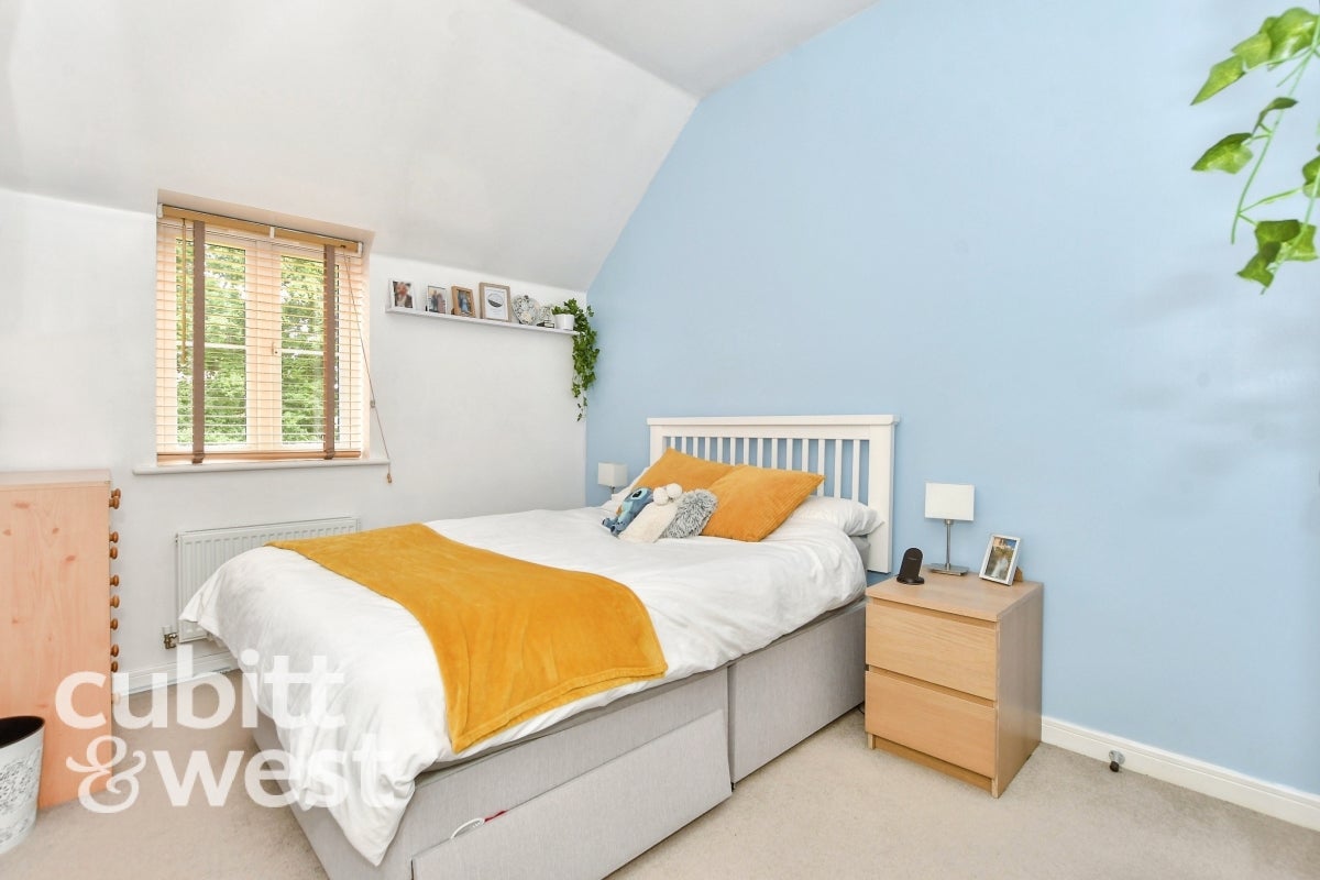 Flat Newton Road in Tunbridge Wells