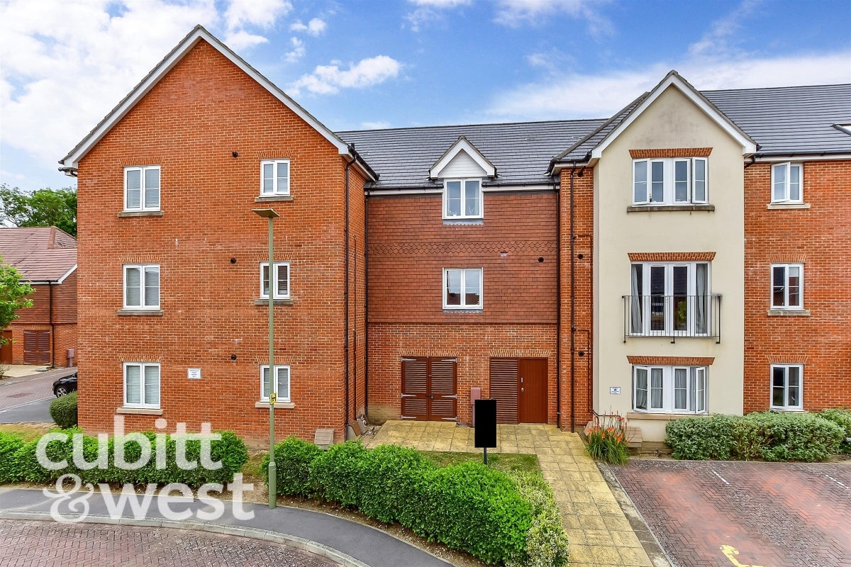 Flat Newton Road in Tunbridge Wells