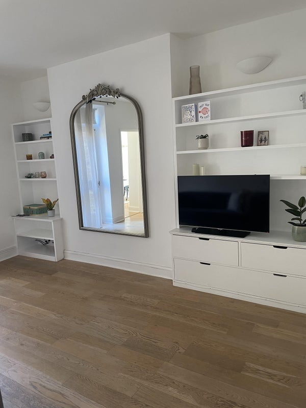 Flat Queen's Crescent in Greater London