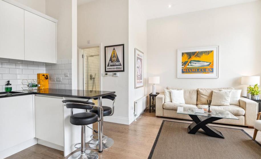 Flat Dorset Square in City of Westminster