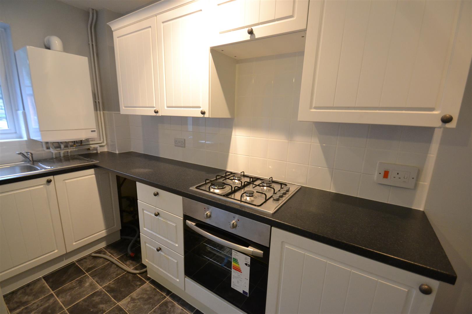 Flat Garlands Road in Reigate and Banstead