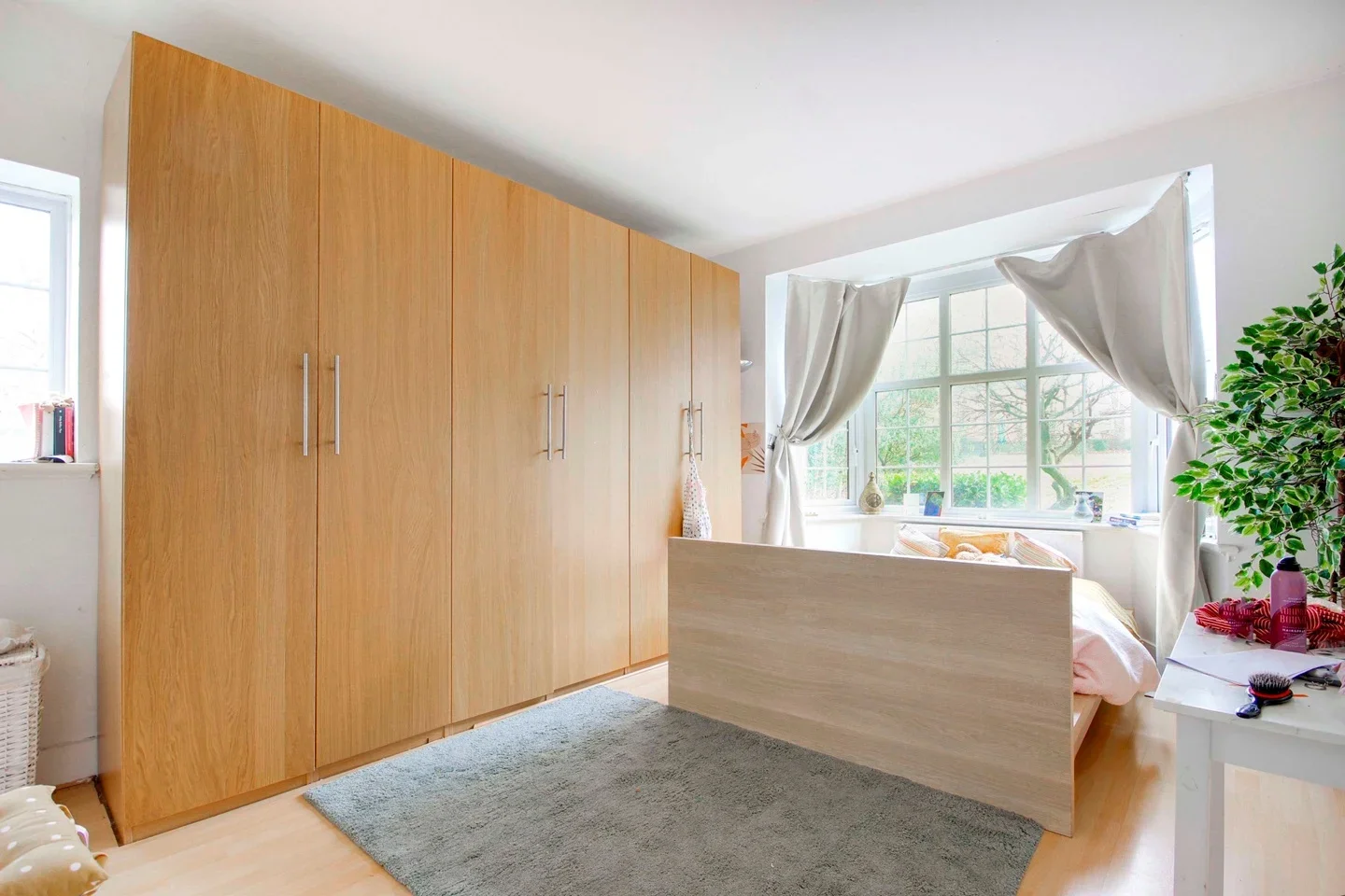 Flat Aylmer Road in Greater London