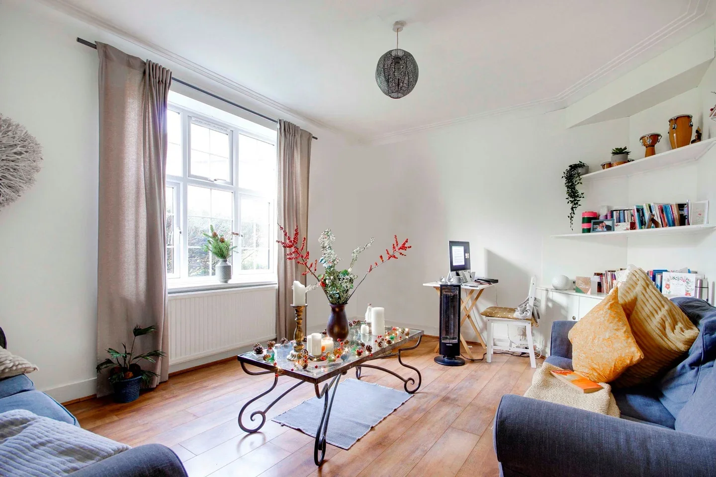 Flat Aylmer Road in Greater London