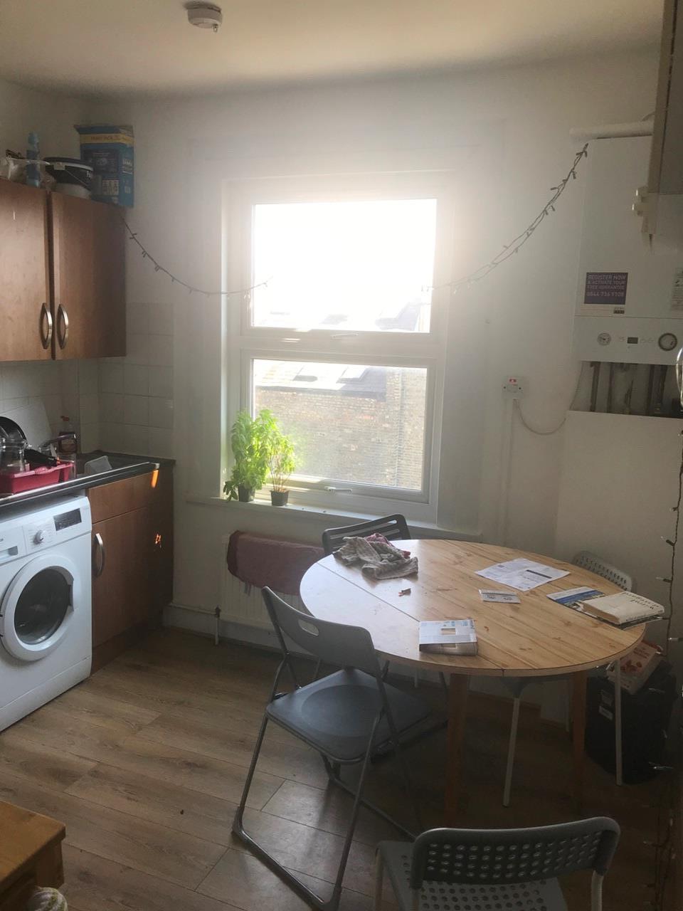 Flat Romilly Road in Greater London