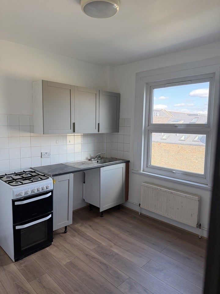 Flat Romilly Road in Greater London