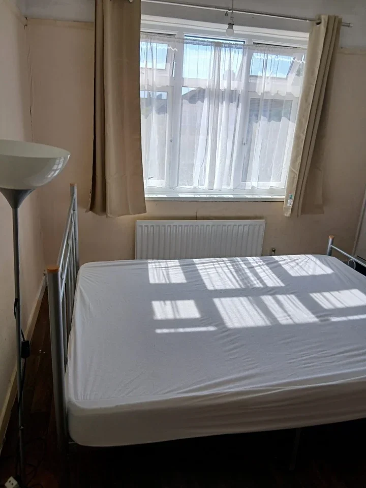 Room Talbot Gardens in Greater London