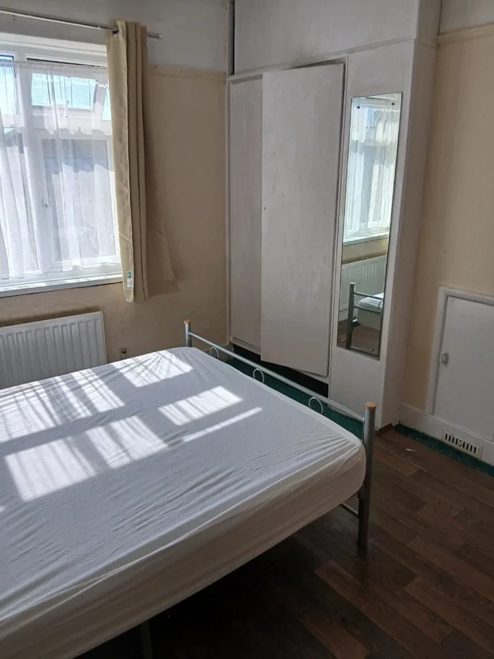 Room Talbot Gardens in Greater London