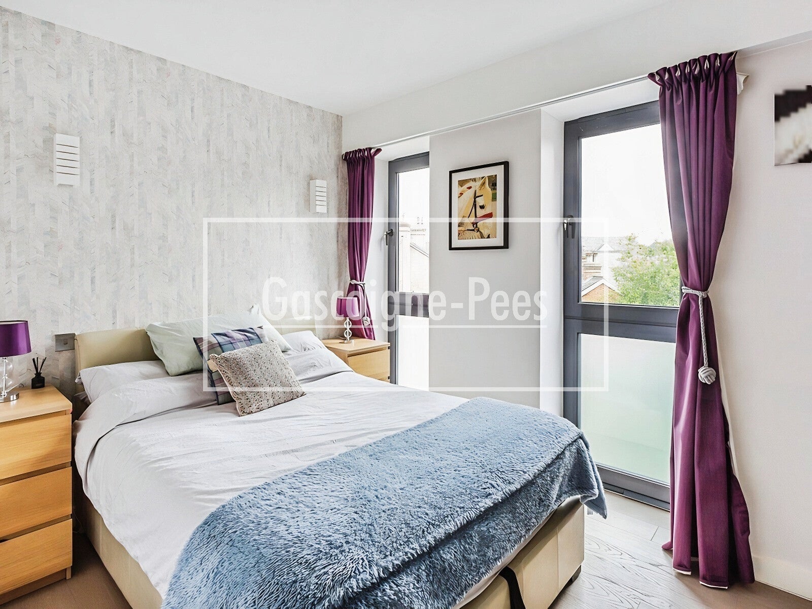 Flat London Road in Mole Valley
