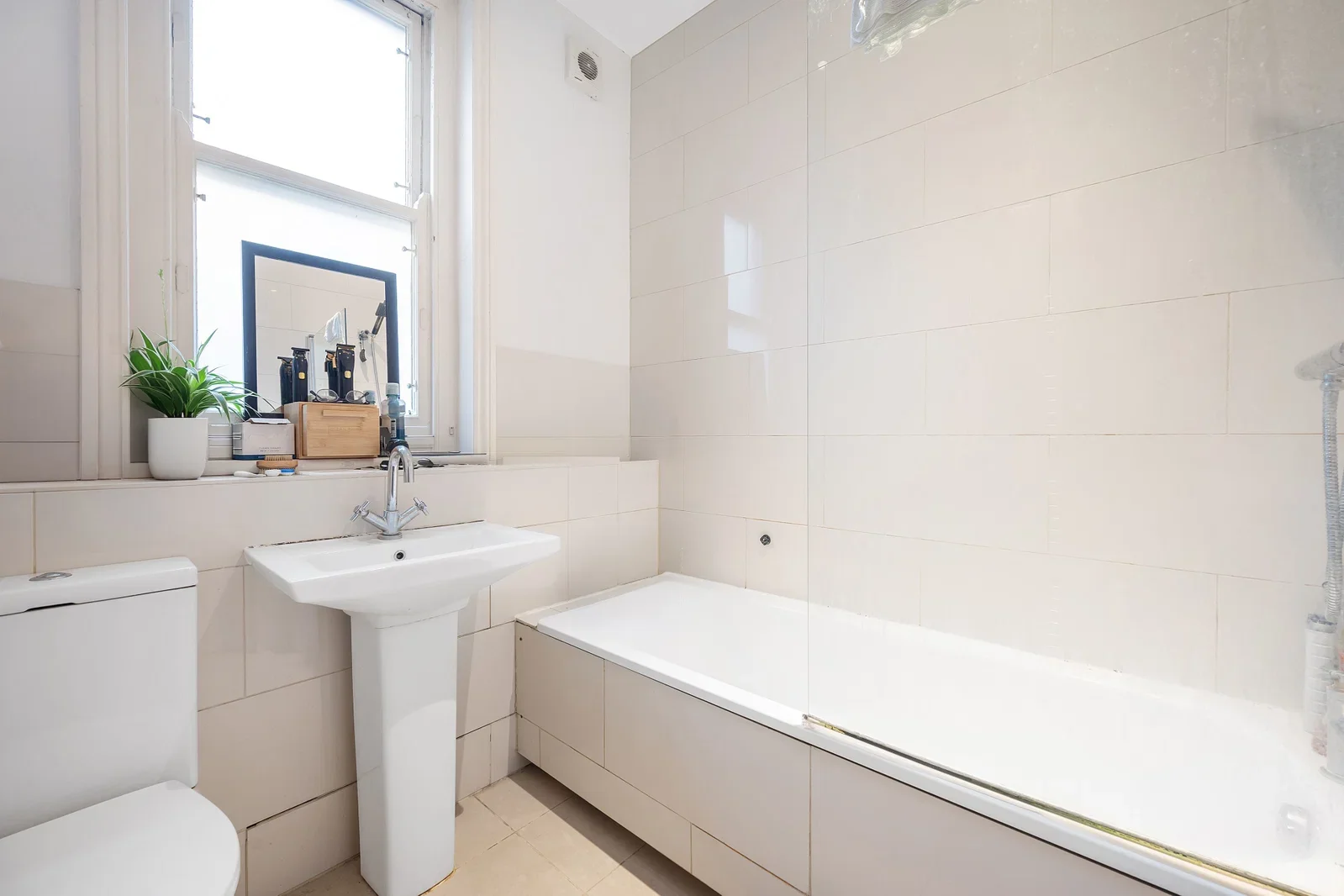 Flat Camberwell New Road in Greater London