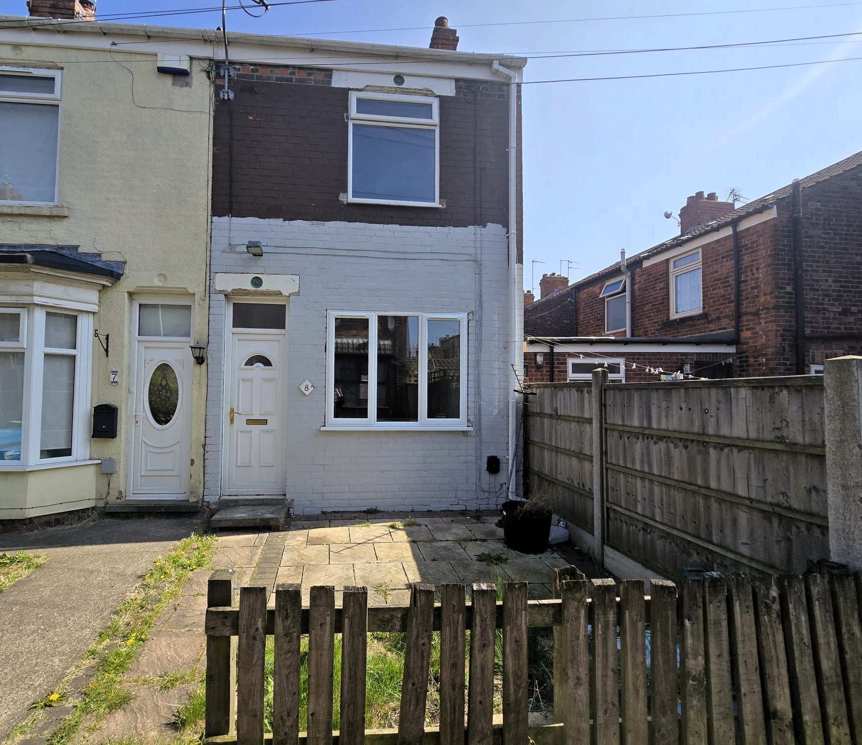 House Avondale Crescent in Hull