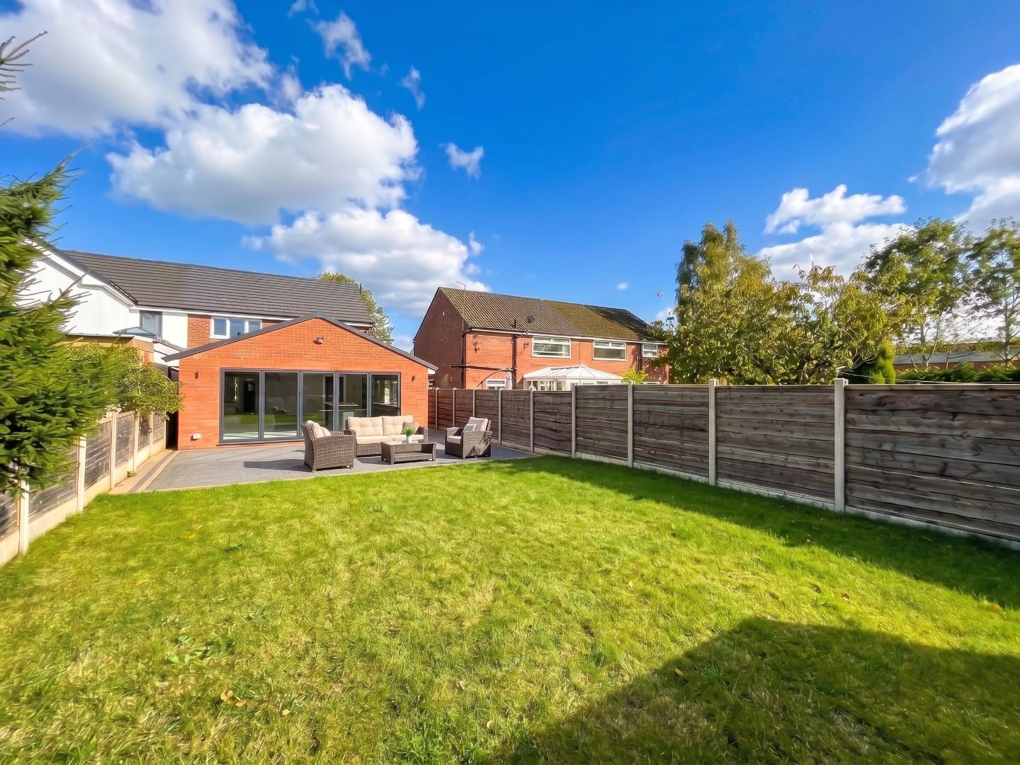House Briony Avenue in Trafford