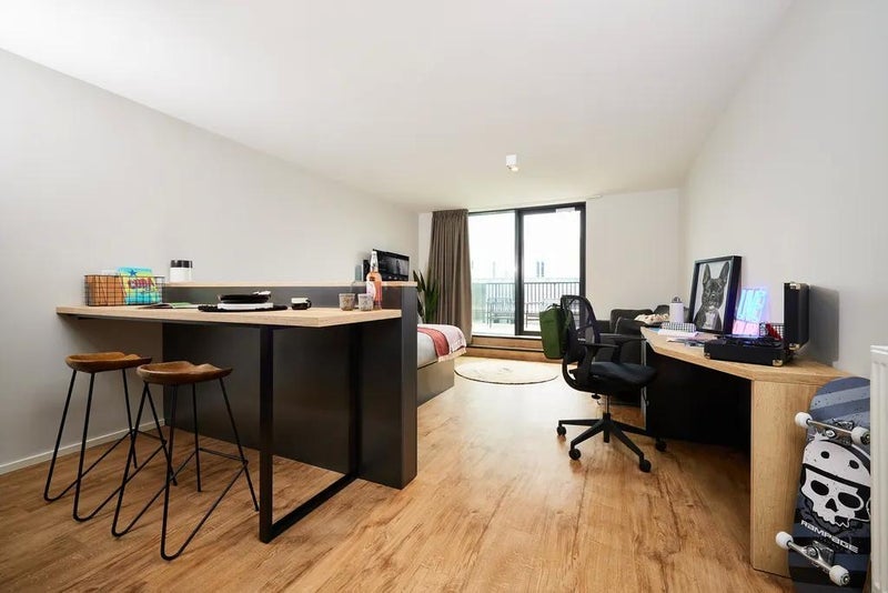 Room Portland Crescent in Leeds