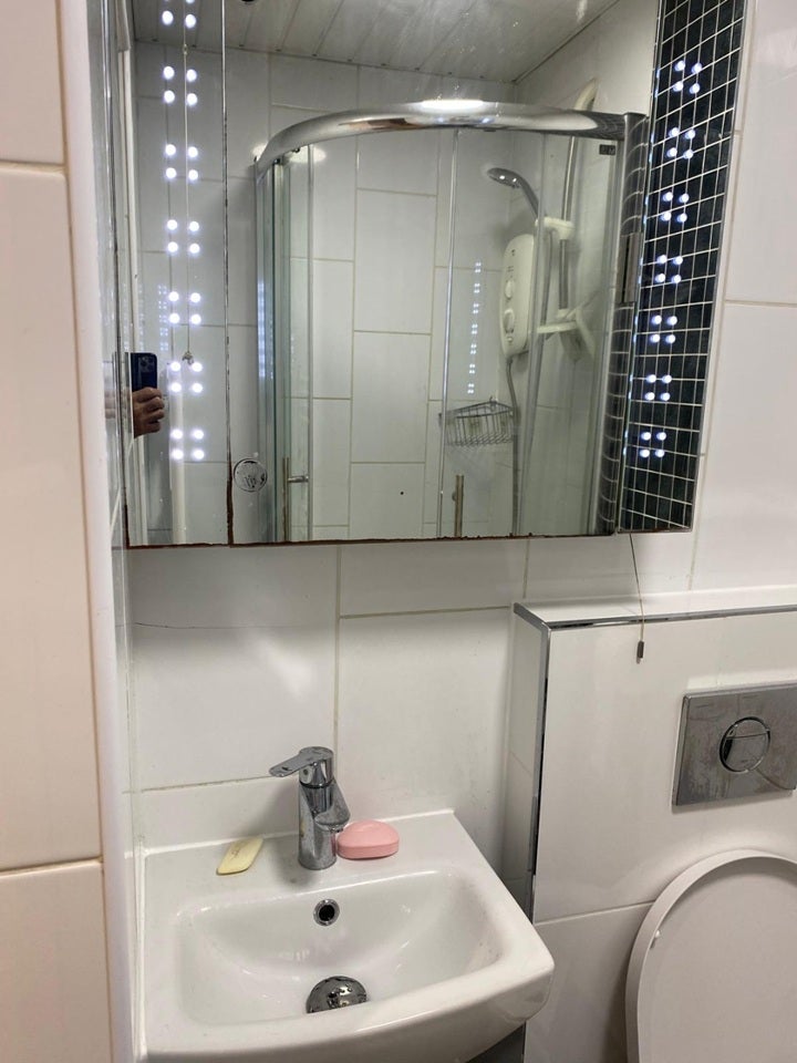Flat Hazel Gardens in Greater London