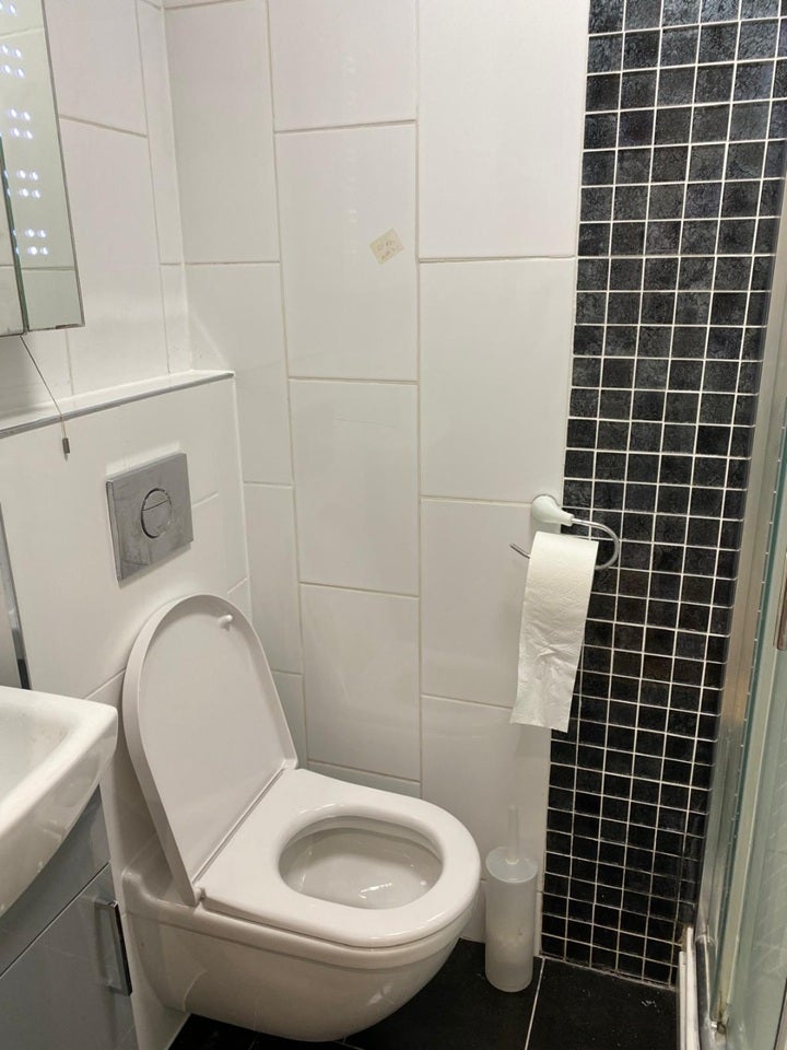 Flat Hazel Gardens in Greater London