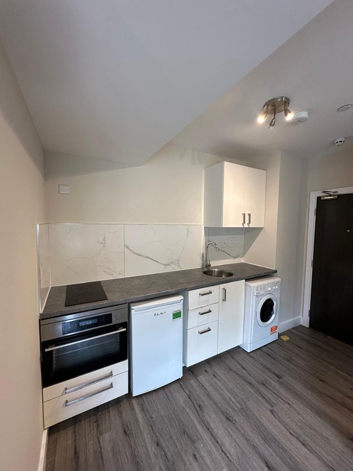 Flat Lichfield Grove in Greater London