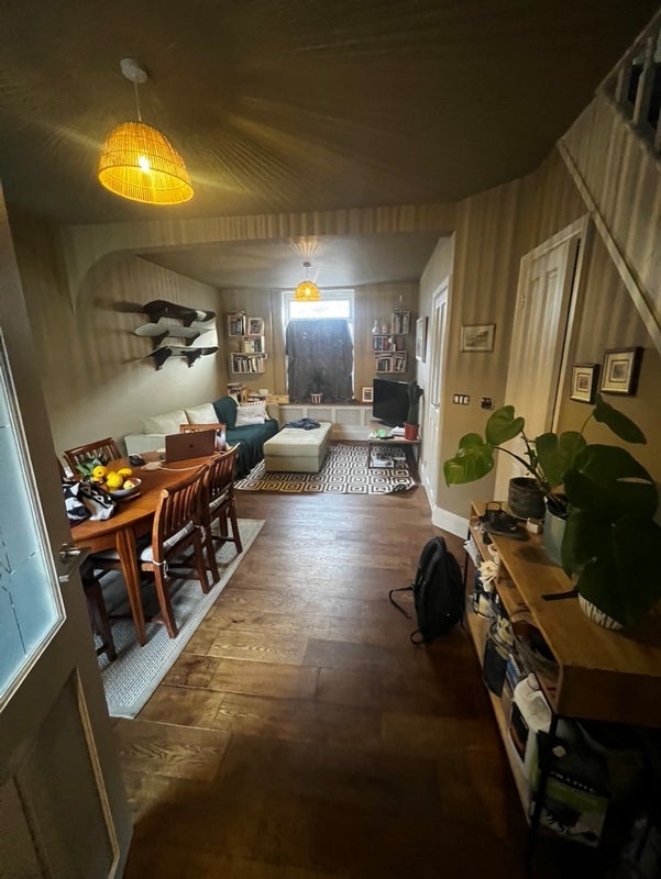 Room Merthyr Road in Troed-y-rhiw