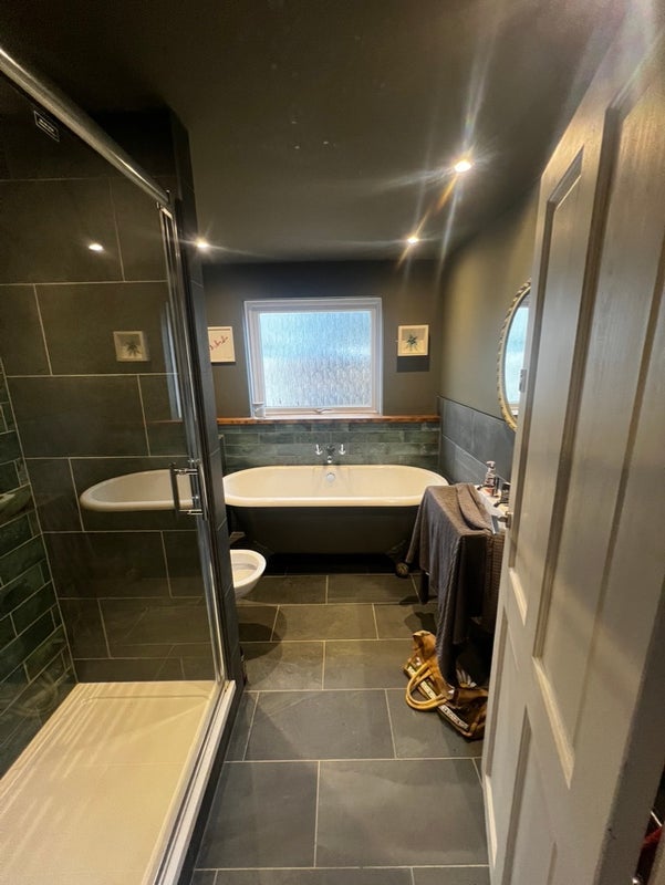 Room Merthyr Road in Troed-y-rhiw