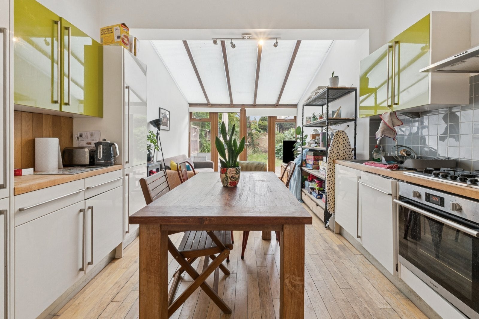 Flat Upper Richmond Road in Greater London