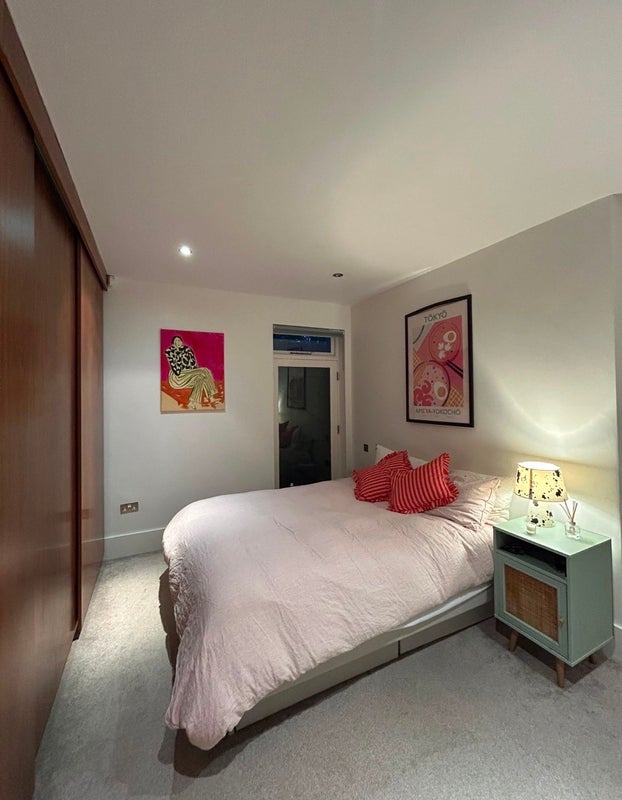 Room Prince's Yard in Greater London