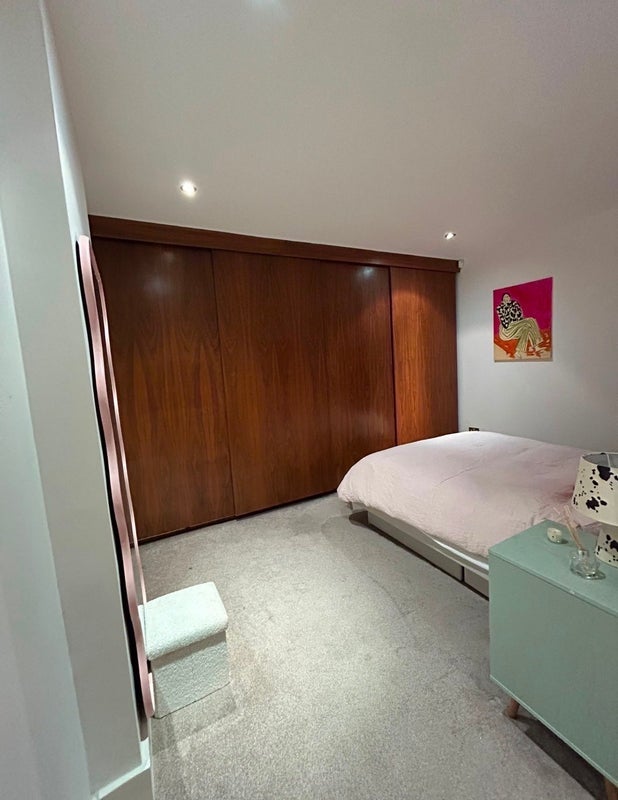 Room Prince's Yard in Greater London