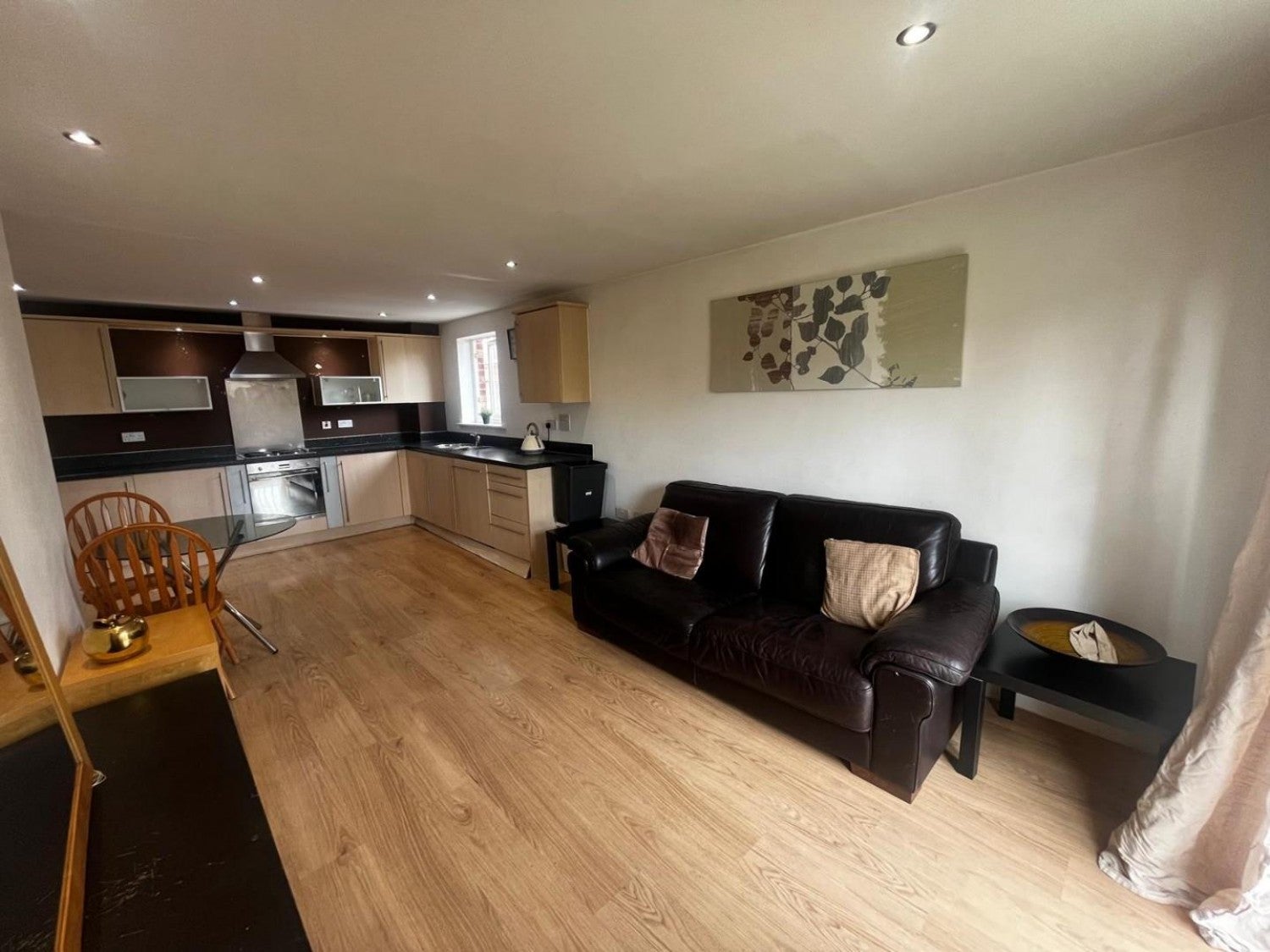 Flat Elmira Way in Salford
