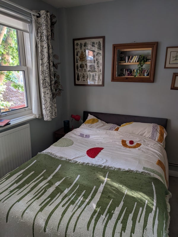 Room Tyers Gate in Greater London