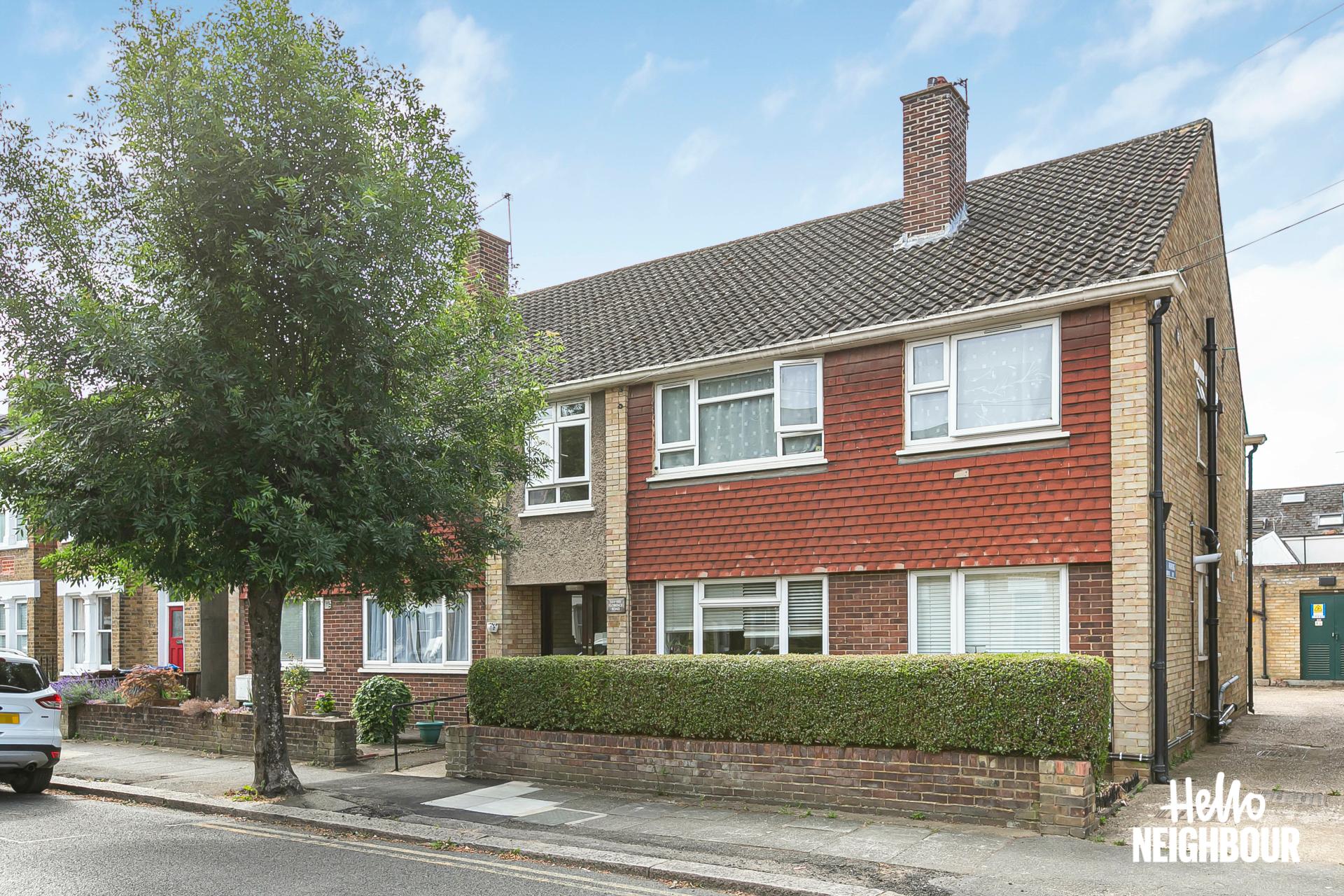 Flat Florence Road in Greater London