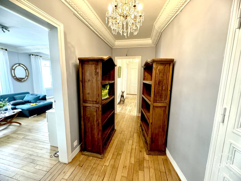 Appartement Place du Maréchal de Lattre de Tassigny à Paris