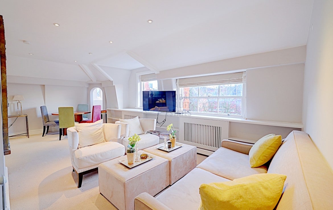 Flat Hans Place in Greater London