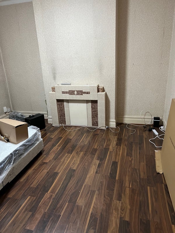 Room Shoebury Road in Greater London
