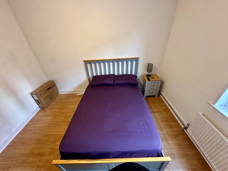 Flat Lion Lane in Crawley