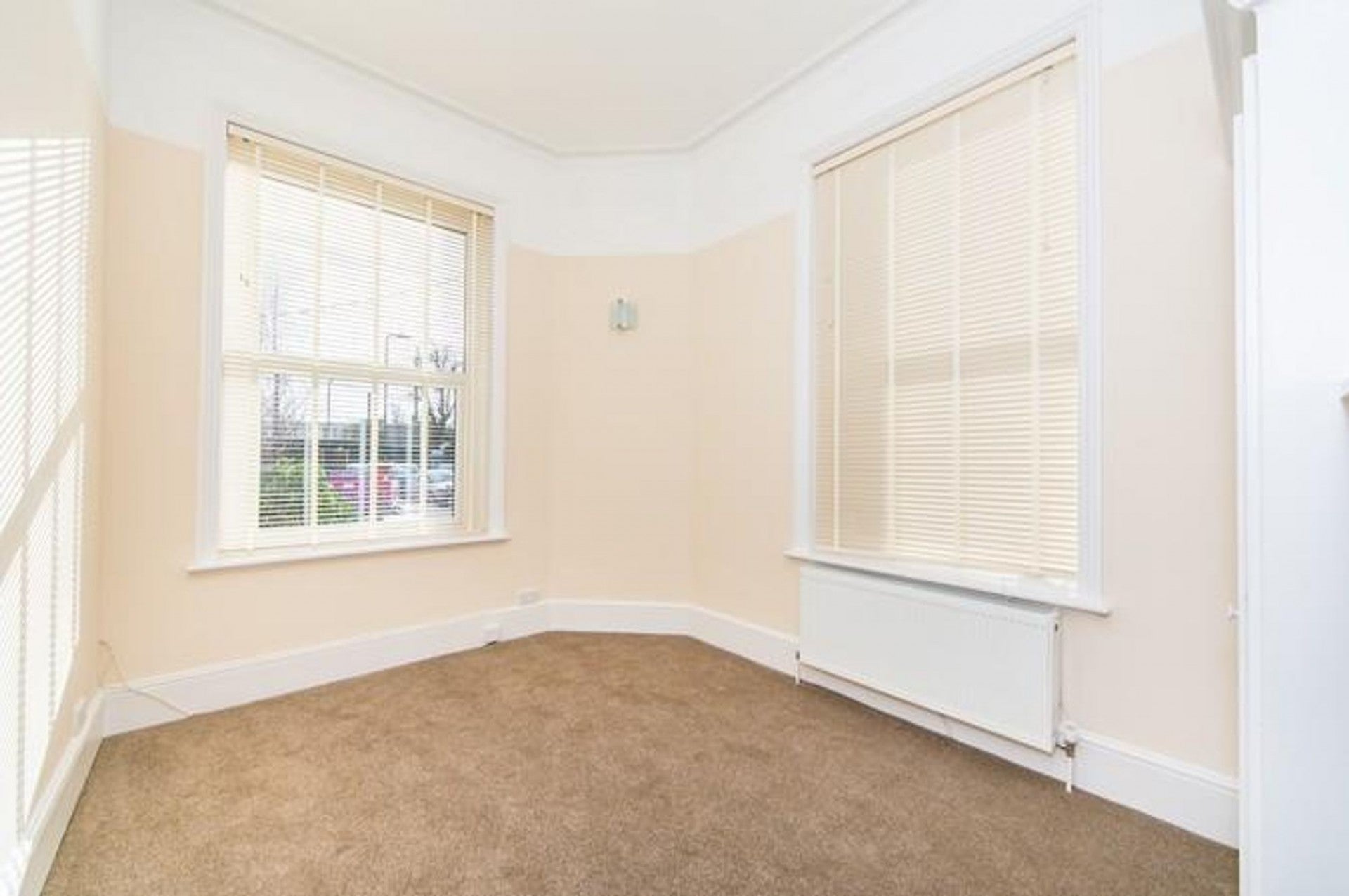 Flat Campbell Road in Greater London