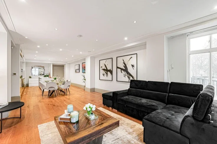 Flat Park Street in City of Westminster