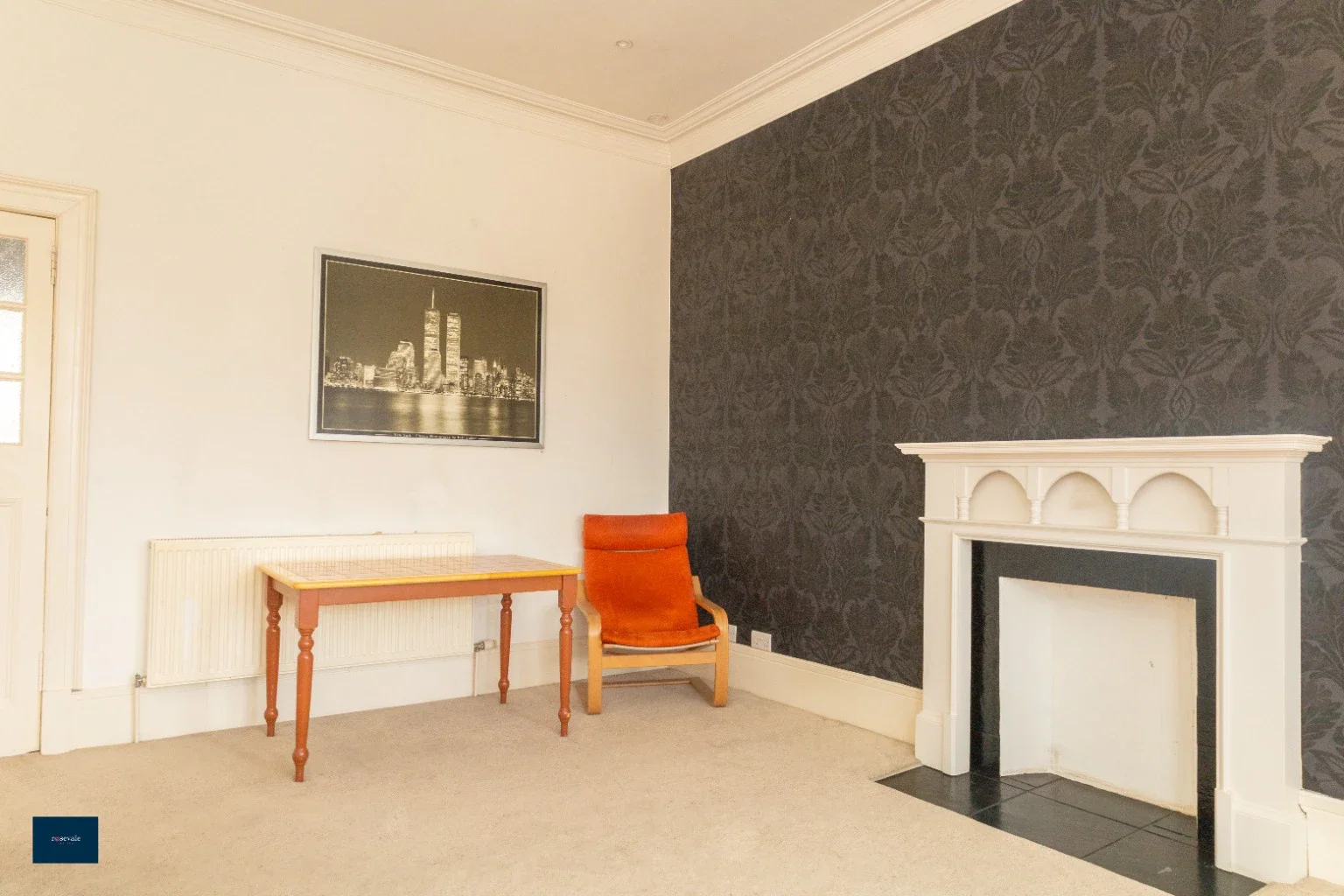 Flat Golfhill Drive in Glasgow
