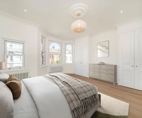 Flat Upper Teddington Road in Greater London