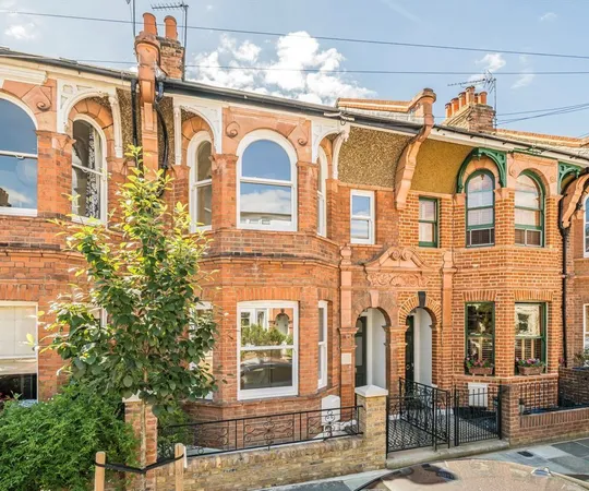 Flat Upper Teddington Road in Greater London
