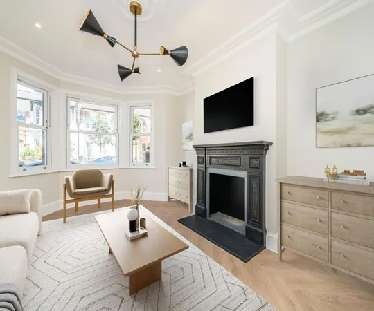 Flat Upper Teddington Road in Greater London