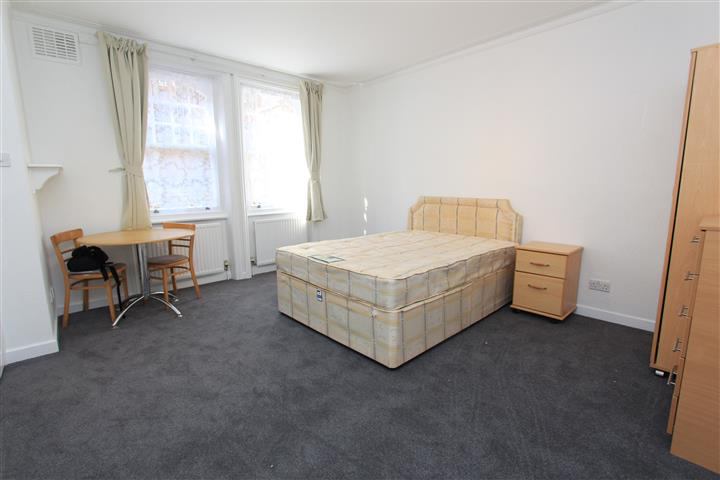 Flat Mornington Avenue in Greater London