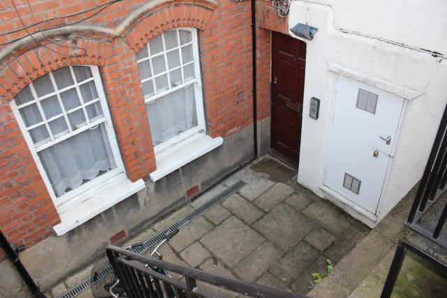 Flat Mornington Avenue in Greater London