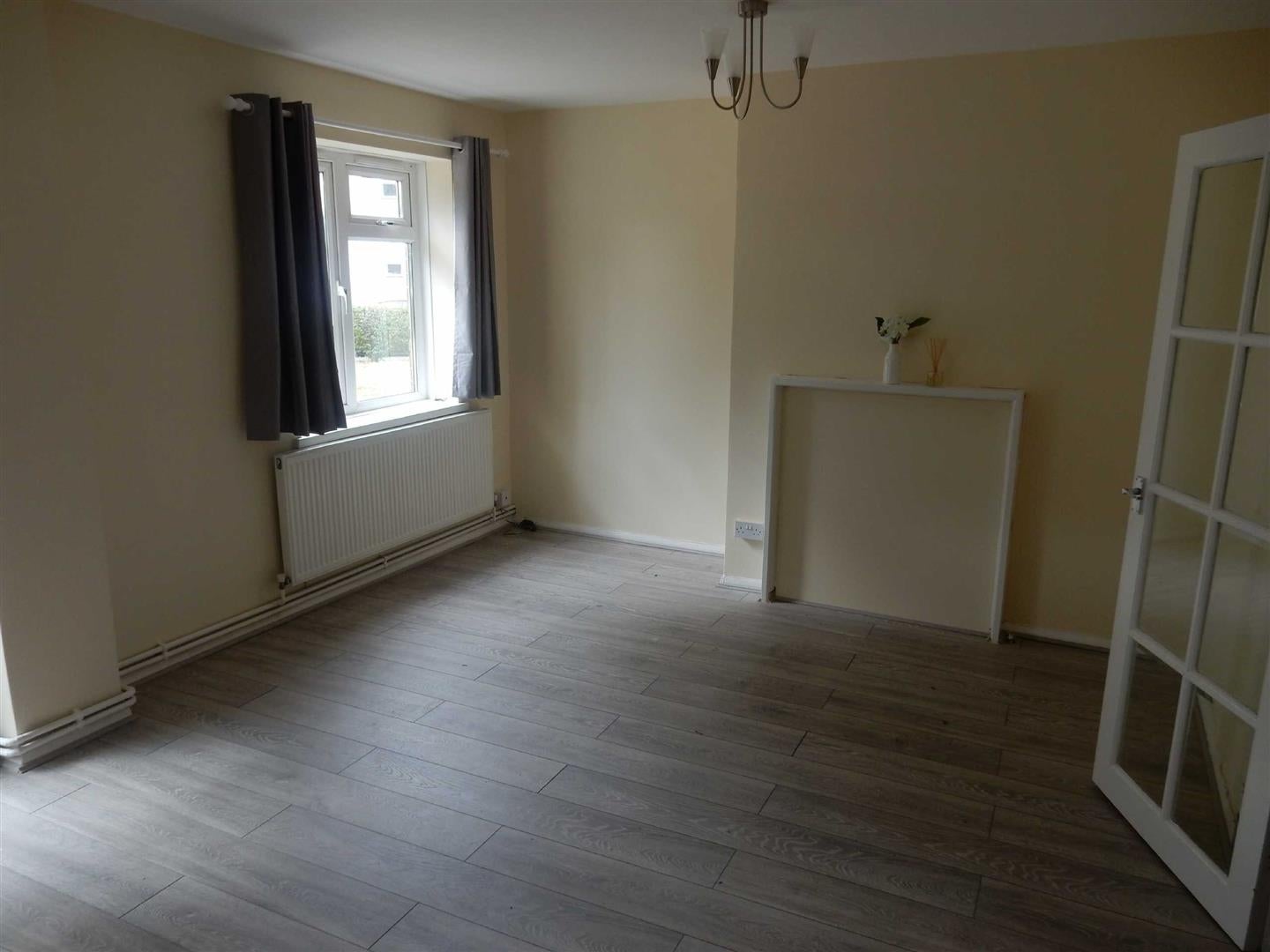 Flat Cranleigh Gardens in Greater London