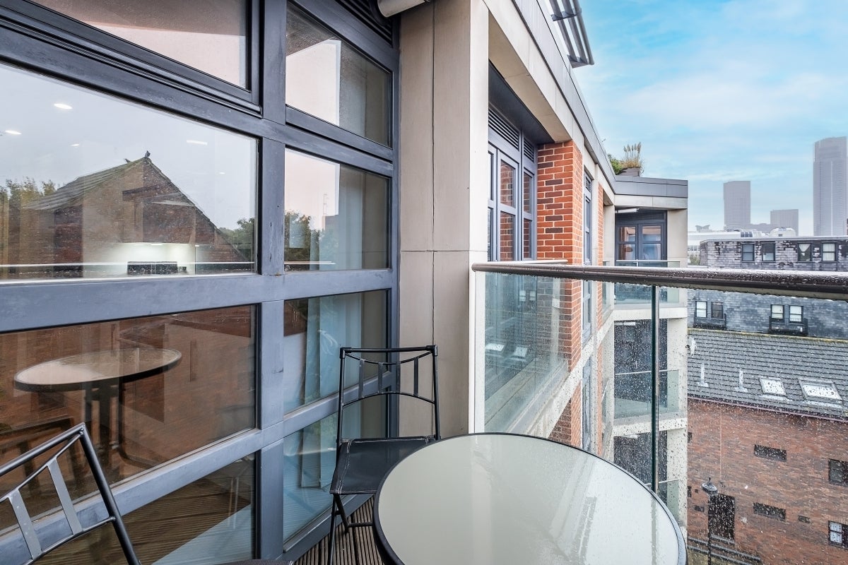 Flat Garden Terrace in City of Westminster