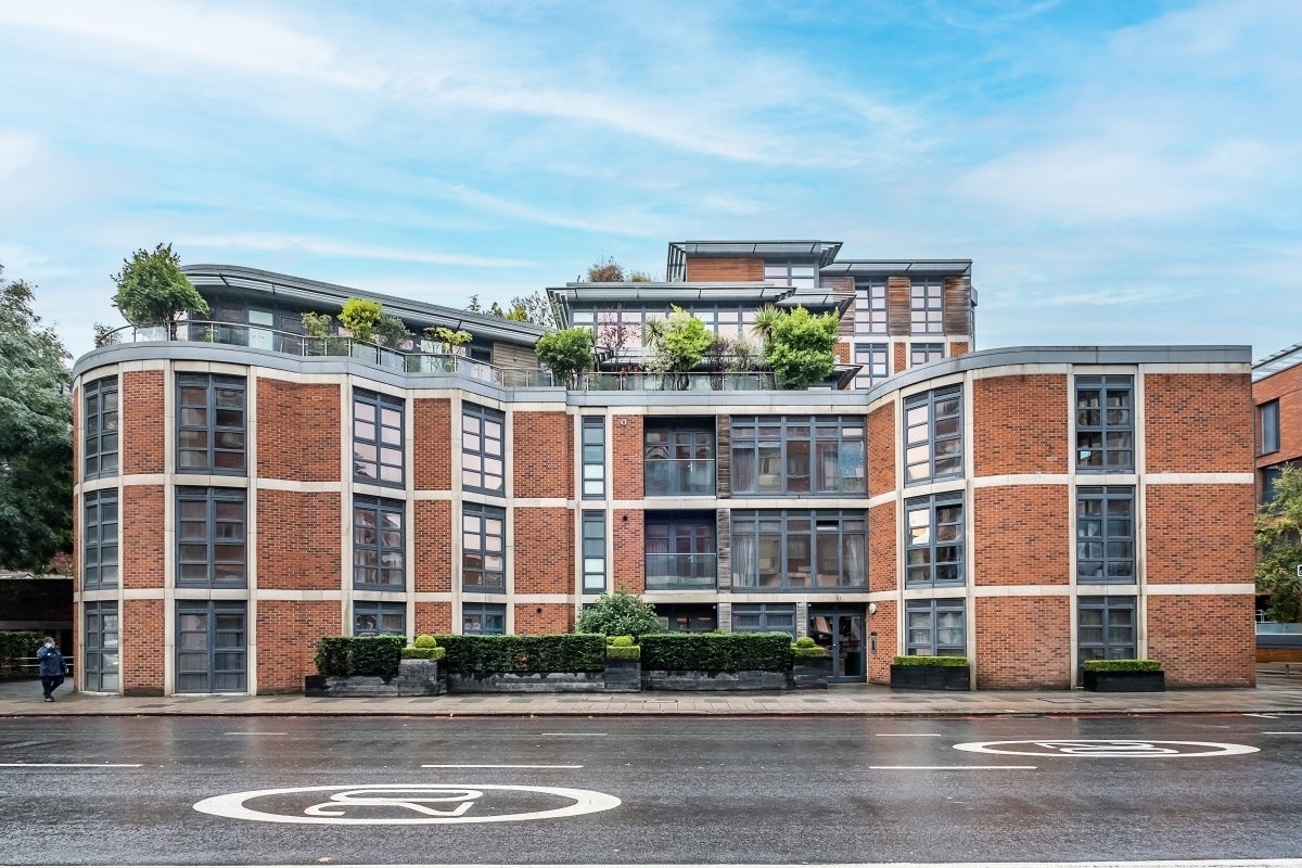 Flat Garden Terrace in City of Westminster