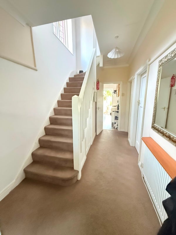 Room Friary Road in Greater London