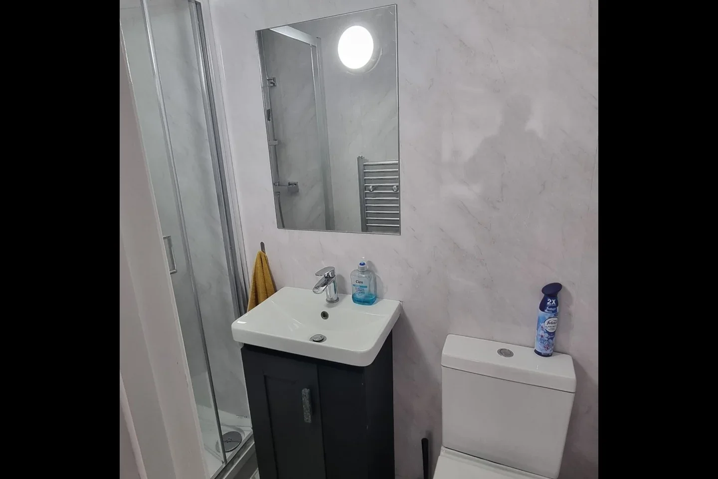 Flat Eskdale Close in Greater London